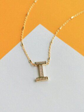 Letter Gold I Pendant Necklace by Kendra Scott